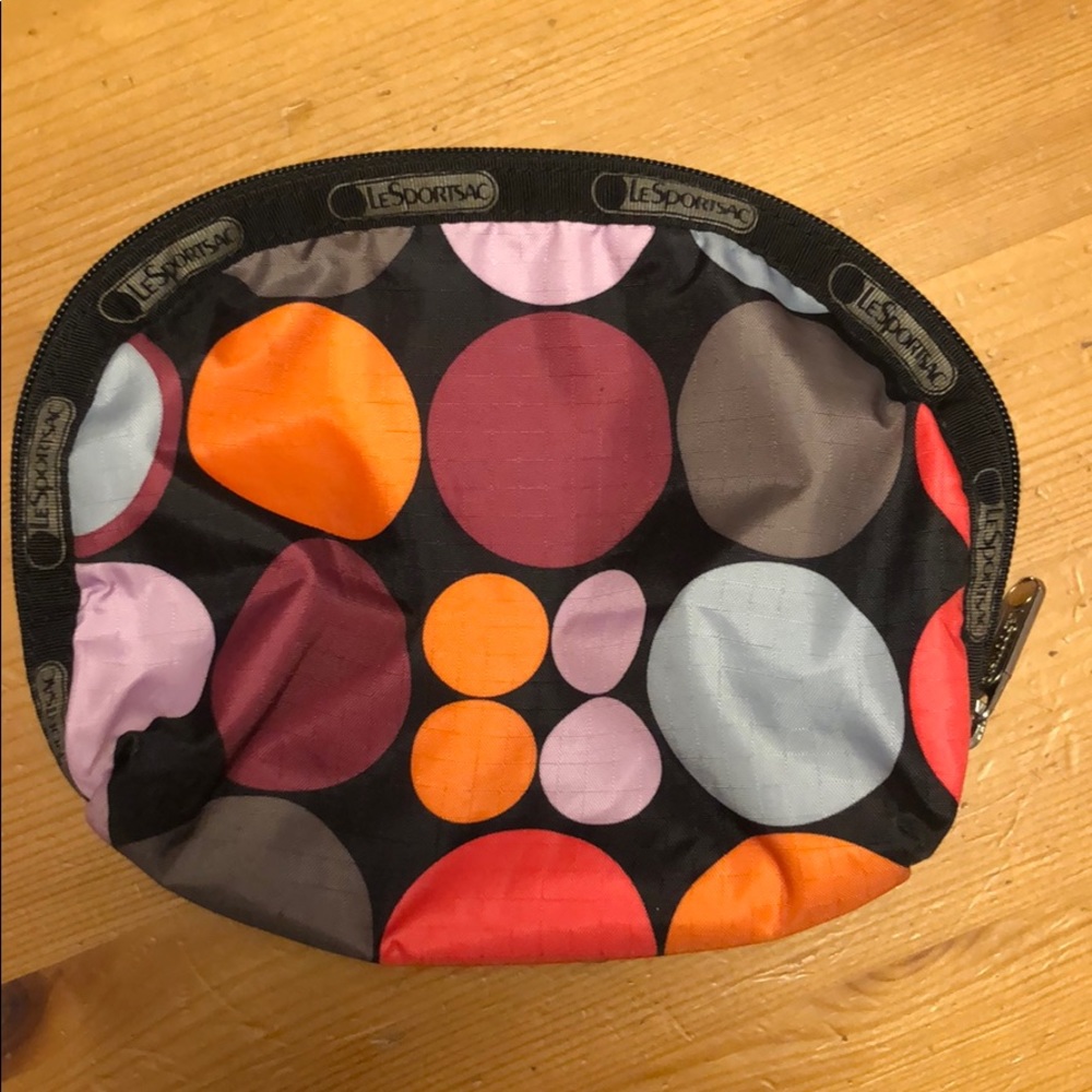 Pristine LeSportsac cosmetic bag